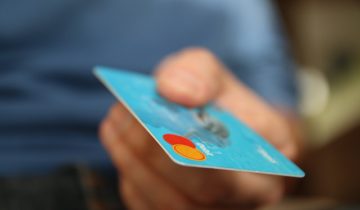credit card how much should you charge